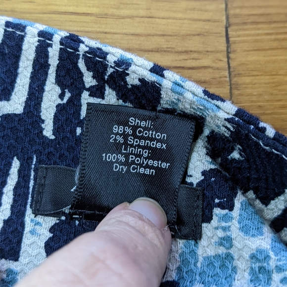 Ann Taylor Navy abstract Skirt Size 10 - Picture 8 of 8